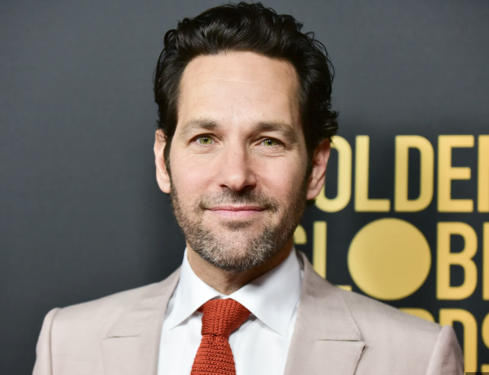 “Paul Rudd - ended being one of the last people in the line at C2E2. They were literally turning lights off in the convention center. He stood up and said not to worry that he was gonna meet all of us. When we got up to him he was great, shook both my wife’s hand and then mine, he got very excited that he was autographing a CrapBag friends mug and told me it was the best thing he signed all day. Wrote out a line from the episode and signed it. Then we asked if he would do us a favor, and he said anything. We asked him to do the air piano from the one of the episodes for our other family members who had been waiting on us in the half dark. He cracked a huge smile, stood up, rolled up his sleeves, and air piano-ed perfectly! We thanked him and he shook our hands again and thanked us for waiting. It was just awesome and he really was just amazingly nice.” — HollywoodHalo560